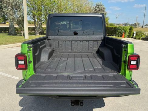 New 2026 Jeep Gladiator Rubicon w/ Safety Group AWD/4WD image 37