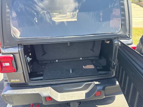 Certified 2020 Jeep Wrangler Rubicon w/ LED Lighting Group image 23