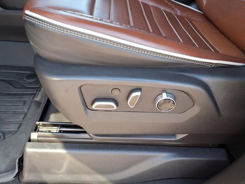 Used 2024 GMC Sierra 2500 Denali Ultimate image 25