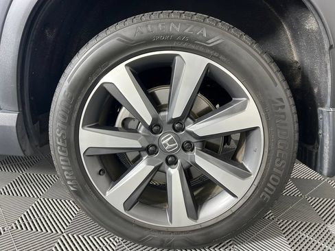 Used 2023 Honda Pilot Elite image 11