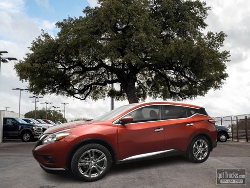 Used 2016 Nissan Murano Platinum w/ Platinum Technology Package FWD image 1
