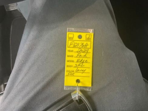 Used 2024 Ford Edge SEL image 16