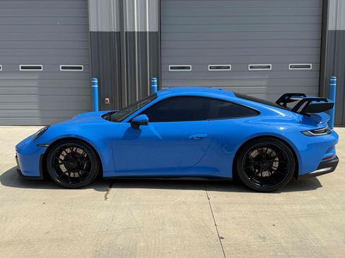Used 2022 Porsche 911 GT3 RWD image 16