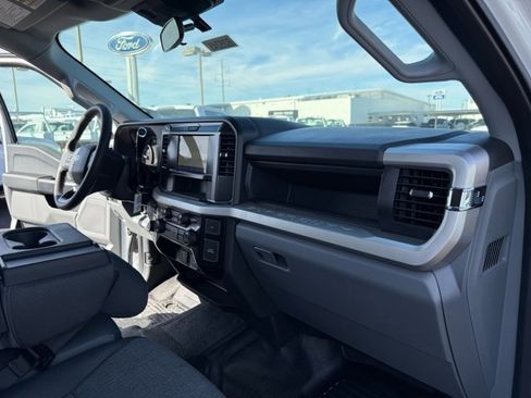 New 2025 Ford F350 XL w/ XL Chrome Package image 15