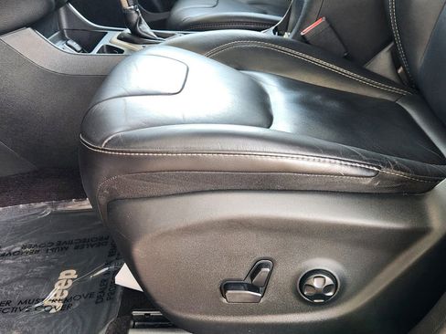 Used 2016 Jeep Cherokee High Altitude image 24