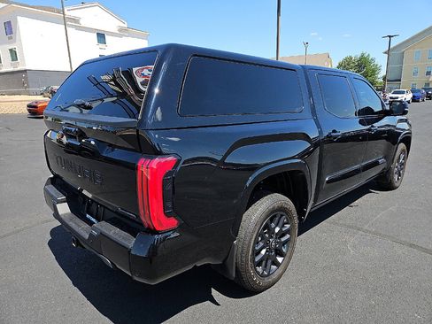 Used 2025 Toyota Tundra Platinum AWD/4WD image 5