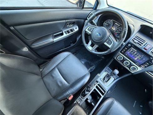 Used 2017 Subaru Crosstrek 2.0i Limited AWD/4WD image 7