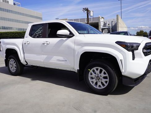 New 2026 Toyota Tacoma SR5 RWD image 3