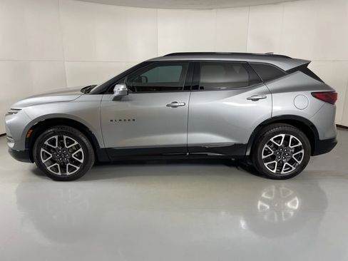 Used 2024 Chevrolet Blazer RS w/ Driver Confidence II Package image 6