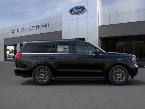 New 2027 Ford Expedition Active RWD image 5