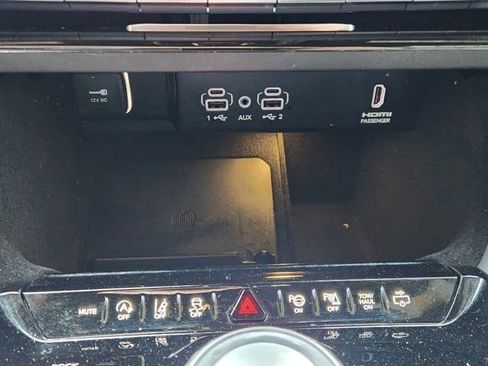 Used 2022 Jeep Wagoneer Series III image 21