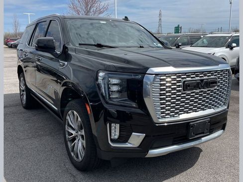 Used 2021 GMC Yukon Denali w/ Denali Premium Package AWD/4WD image 1