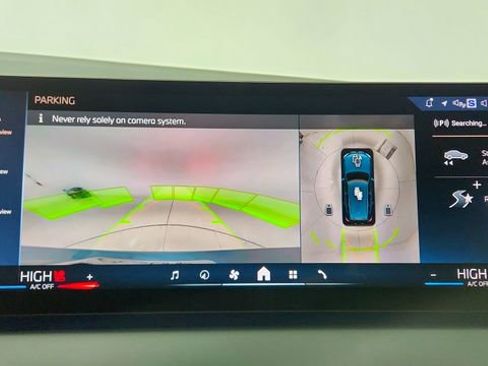 Used 2025 BMW X3 xDrive30i w/ Premium Package image 46