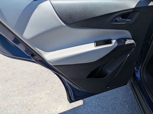Used 2022 Chevrolet Equinox LT FWD image 22