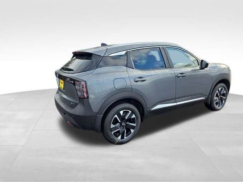 New 2026 Nissan Kicks SV image 7