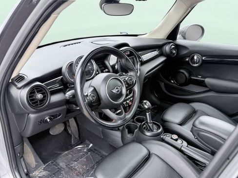 Used 2019 MINI Cooper S image 22