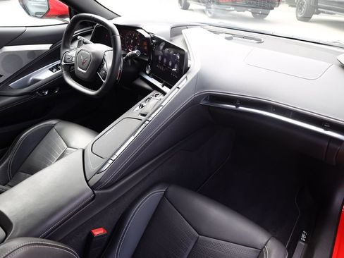 Used 2020 Chevrolet Corvette Stingray Preferred Cpe w/ 2LT Preferred Equipment Group RWD image 18