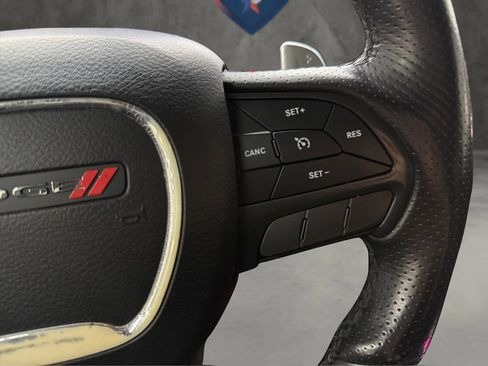 Used 2018 Dodge Durango GT image 25