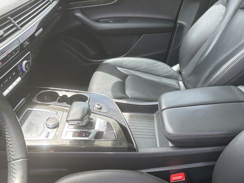 Used 2018 Audi Q7 3.0T Prestige AWD/4WD image 22