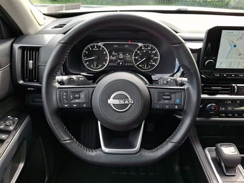 Certified 2023 Nissan Pathfinder SL w/ SL Premium Package AWD/4WD image 24