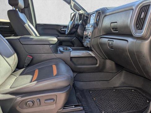 Used 2022 GMC Sierra 2500 AT4 w/ AT4 Premium Plus Package image 28