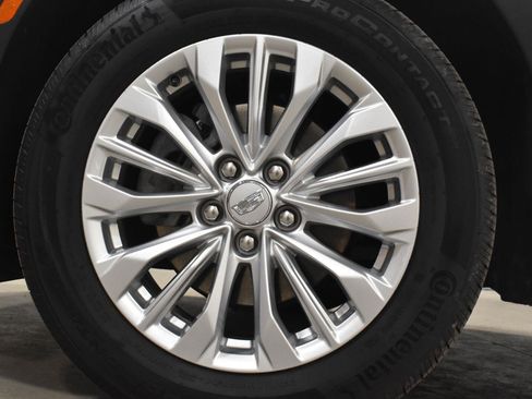 Certified 2024 Cadillac XT4 Luxury w/ Cold Weather Package AWD/4WD image 29