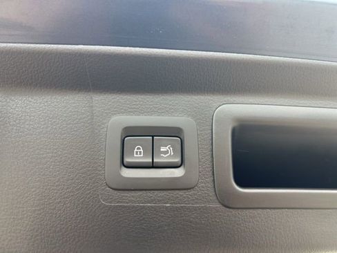 Used 2025 MAZDA CX-50 AWD 2.5 S w/ Preferred Package image 19