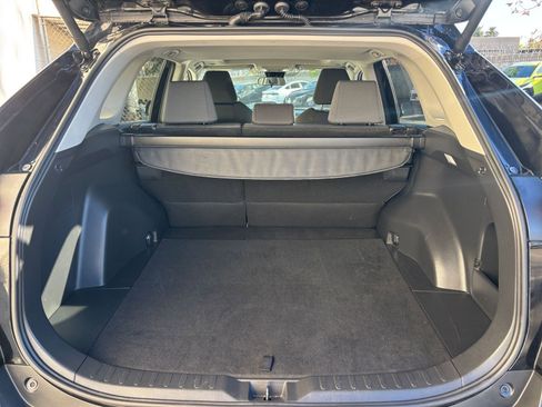 Used 2025 Toyota RAV4 XLE image 31