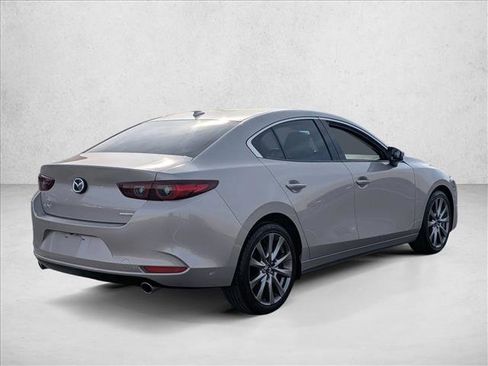 Used 2022 MAZDA MAZDA3 s image 5