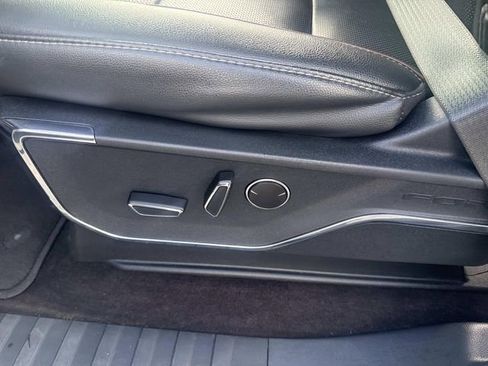 Certified 2022 Ford F150 Lariat w/ Equipment Group 502A High image 20