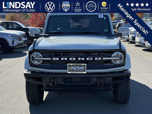 Used 2022 Ford Bronco Outer Banks image 2