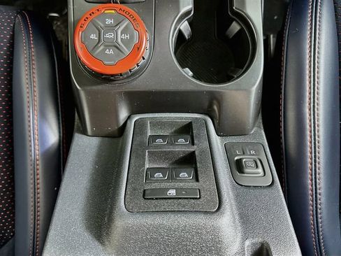 Used 2025 Ford Bronco Raptor AWD/4WD image 22