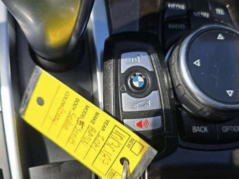 Used 2014 BMW 528i xDrive Sedan AWD/4WD image 9