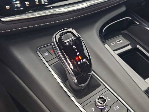 Used 2023 Cadillac Escalade ESV V image 33