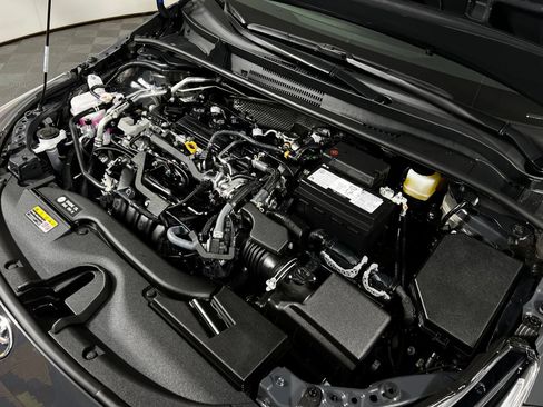 Used 2026 Toyota Corolla SE FWD image 11