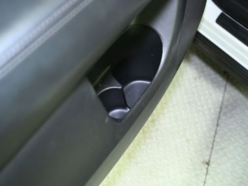 Used 2018 Nissan Pathfinder SV image 55