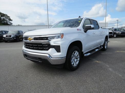 Certified 2025 Chevrolet Silverado 1500 LT w/ Z71 Off-Road Package AWD/4WD image 6