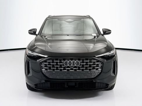 Used 2025 Audi Q5 Premium AWD/4WD image 2