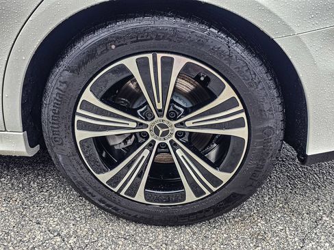New 2026 Mercedes-Benz E 350 4MATIC Sedan image 9