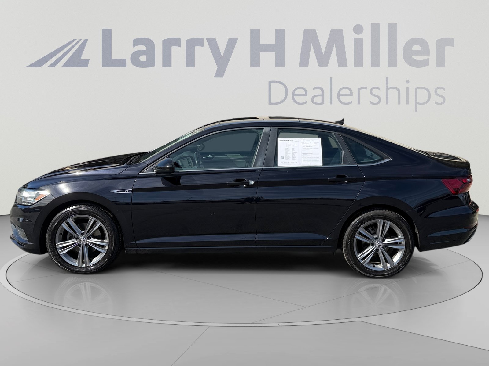 Used 2020 Volkswagen Jetta R-Line FWD image 2