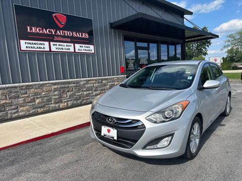 Used 2014 Hyundai Elantra GT FWD image 1