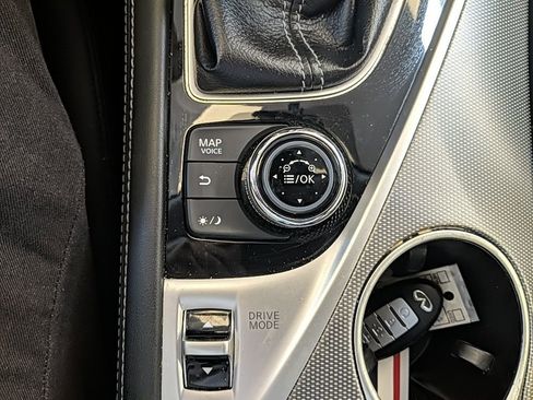 Used 2017 INFINITI Q50 3.0t Premium w/ 3.0T Premium Plus Package image 26