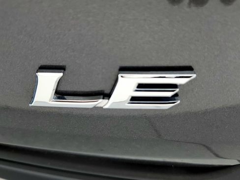 Certified 2025 Toyota Sienna LE AWD/4WD image 21