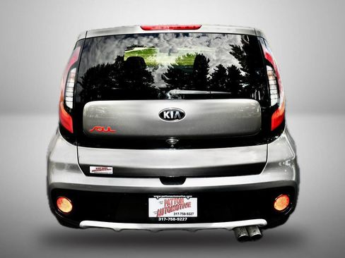 Used 2018 Kia Soul ! FWD image 6