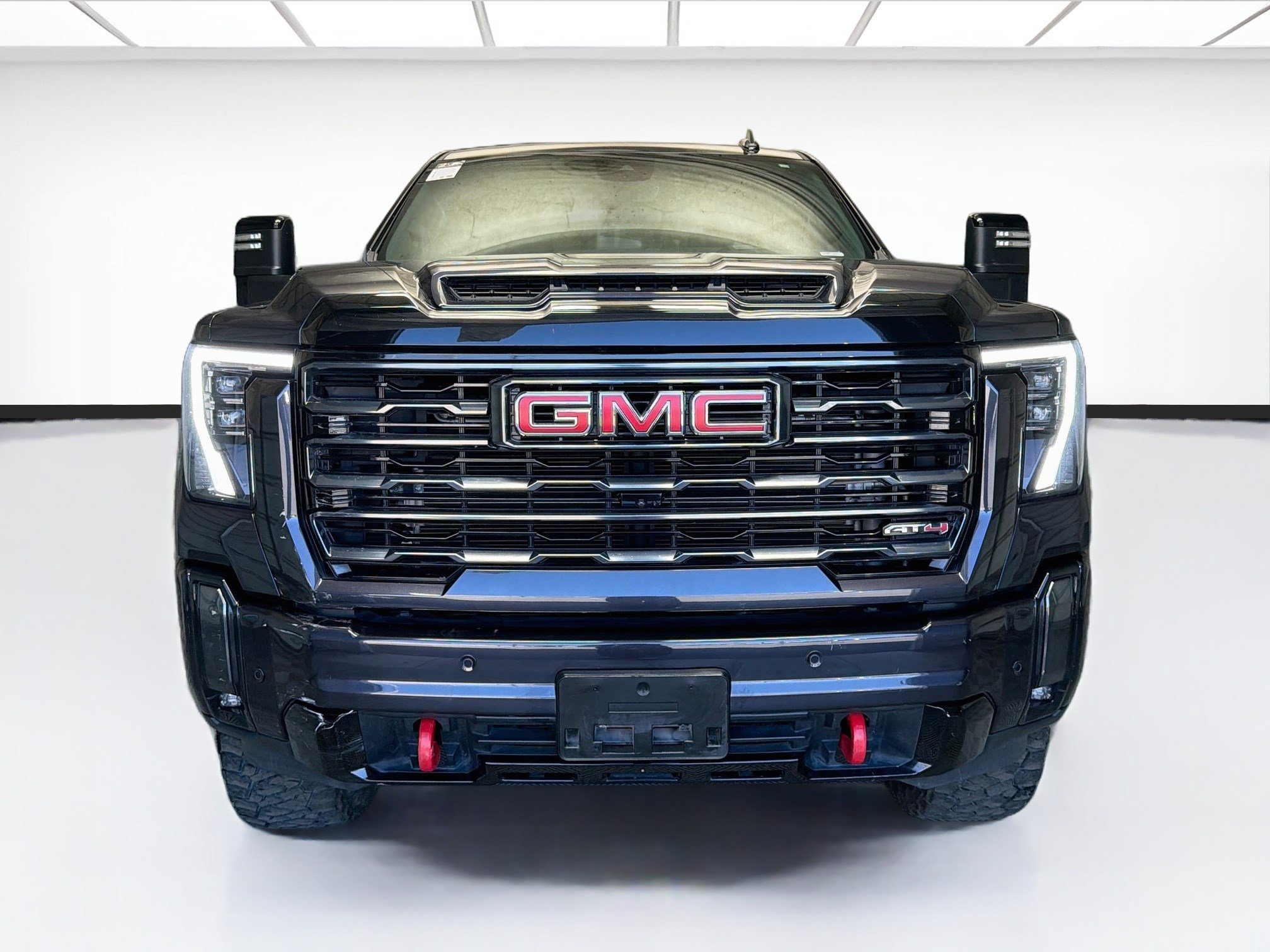 Used 2024 GMC Sierra 2500 AT4 w/ AT4 Premium Plus Package AWD/4WD image 2
