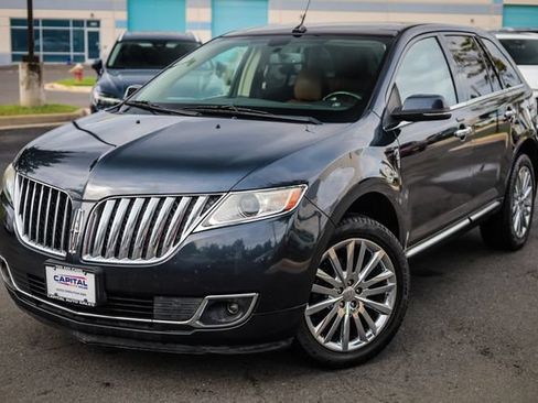 Used 2013 Lincoln MKX AWD image 5