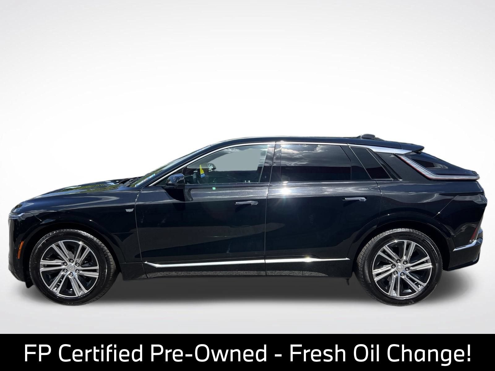 Used 2024 Cadillac Lyriq Luxury RWD image 4