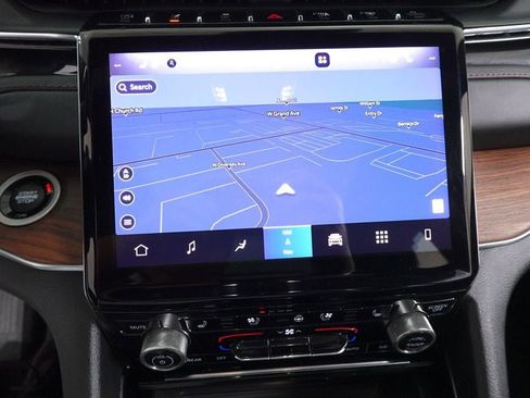 Used 2023 Jeep Grand Cherokee L Summit w/ Advanced Protech Group IV AWD/4WD image 19