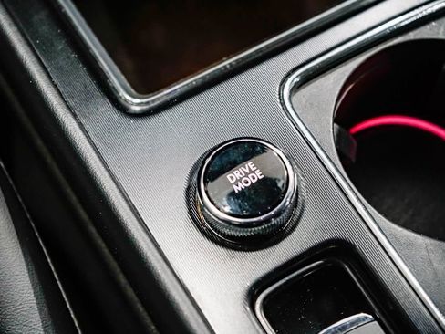 Used 2023 Lincoln Corsair Reserve image 22