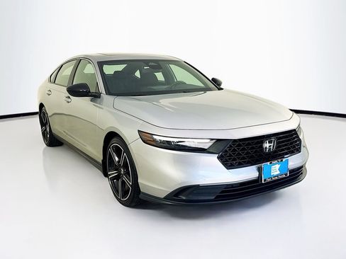 Used 2024 Honda Accord Sport image 1